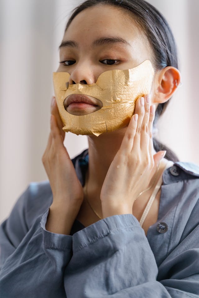 tips urutan skincare yang benar, skincare, eye cream, urutan skincare, cara pakai skincare yang benar