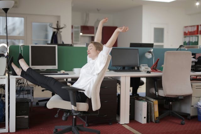 tips work from office yang paling efektif untuk para introvert, work from office, wfo, introvert
