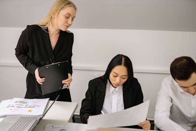 cara survive dari office drama, drama di kantor, drama office, drama kantor