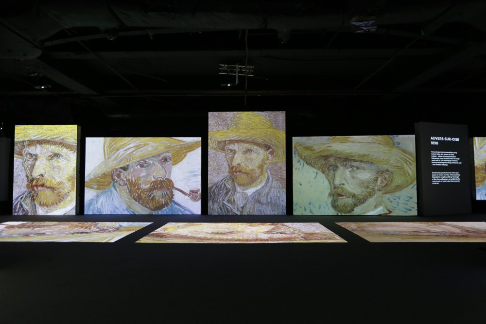 van gogh alive indonesia di mall taman anggrek jakarta