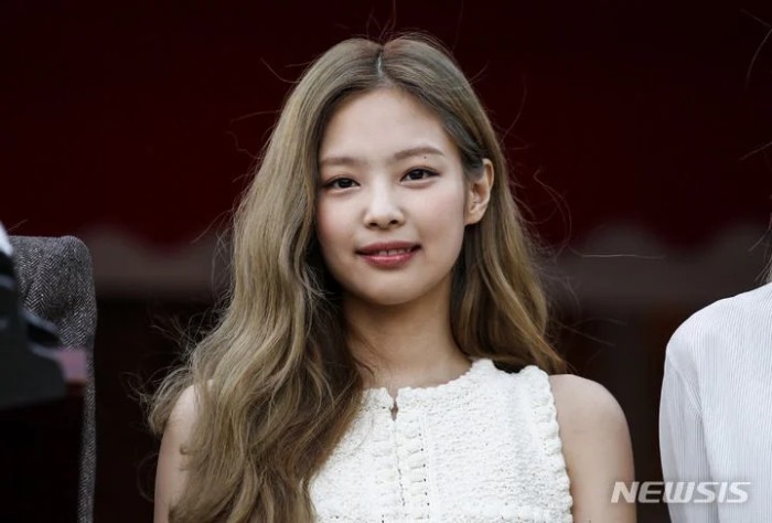 Gaya rambut viral Jennie BLACKPINK
