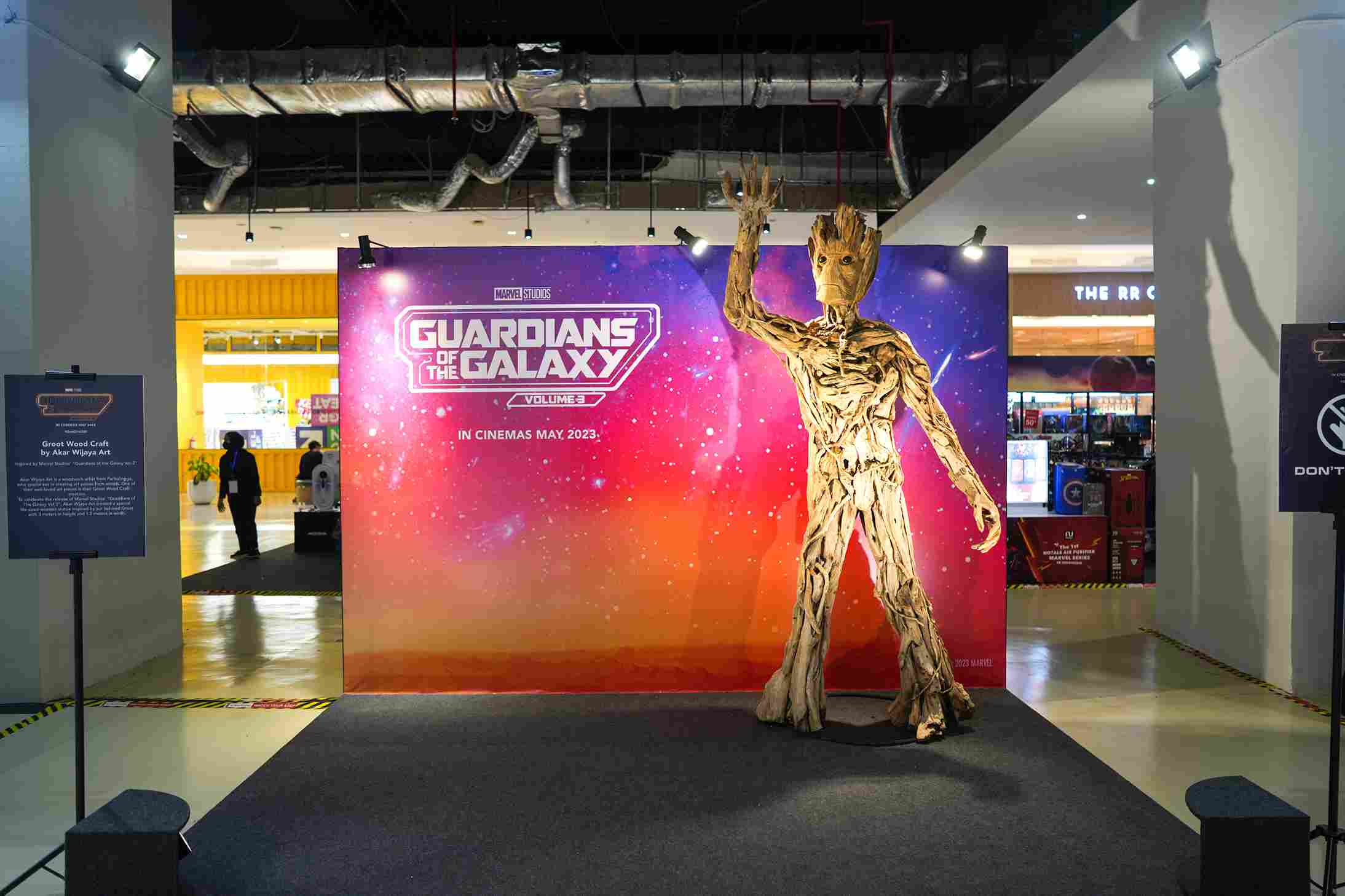 Mall Exhibition Guardians of The Galaxy Vol.3. Marvel. Disney. Mall of Indonesia. Patung Groot.