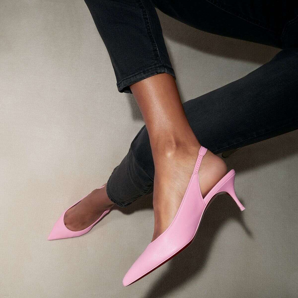Christian Louboutin Hadirkan Koleksi Baru Kate Heels!