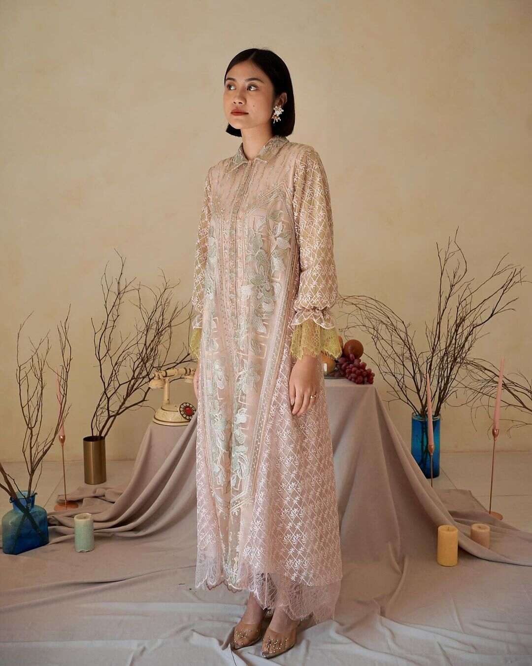 Tampil Memesona dengan 5 Rekomendasi Kebaya Modern Ini!