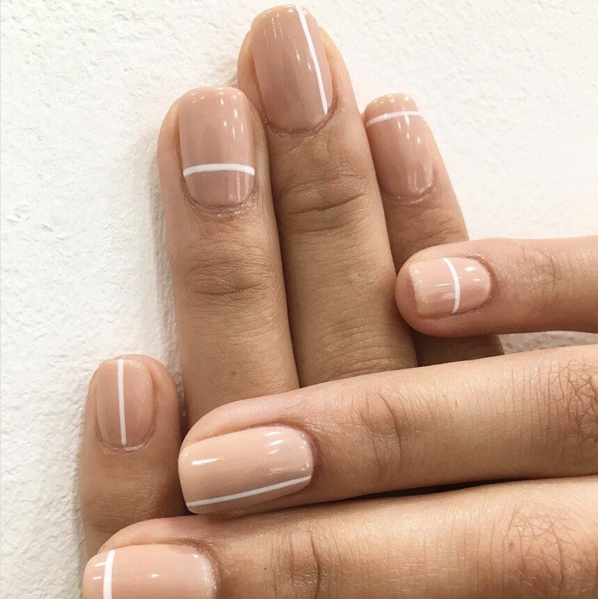 Timeless, 5 Ide Nail Art Elegan Yang Selalu Memukau!