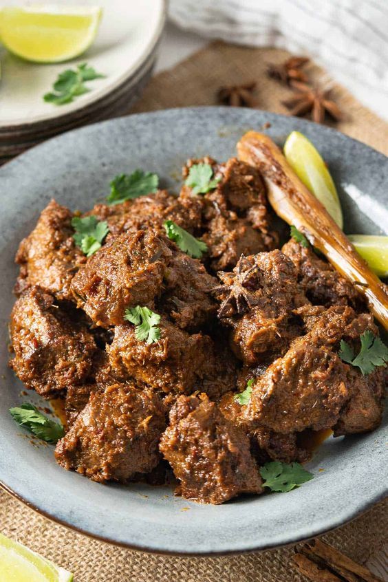 5 Kota di Indonesia yang Terkenal Kulinernya