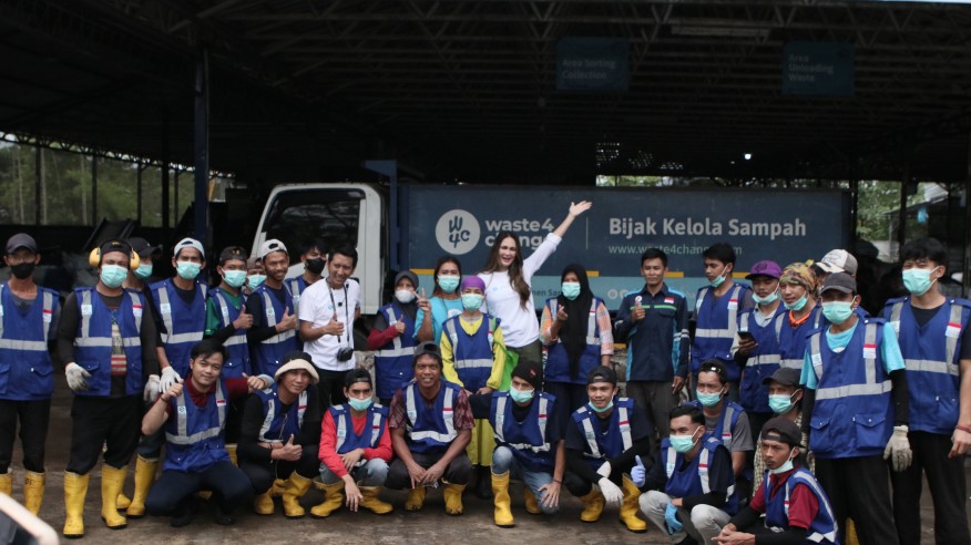 luna maya investor waste4change