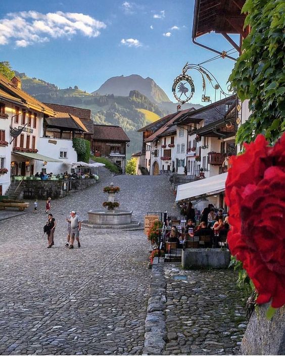 5 Negara Yang Jarang Dikunjungi, Cocok Untuk Solo Traveling
