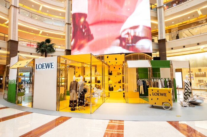 LOEWE Hadirkan Popup dan Koleksi Baru Paula's Ibiza 2024!