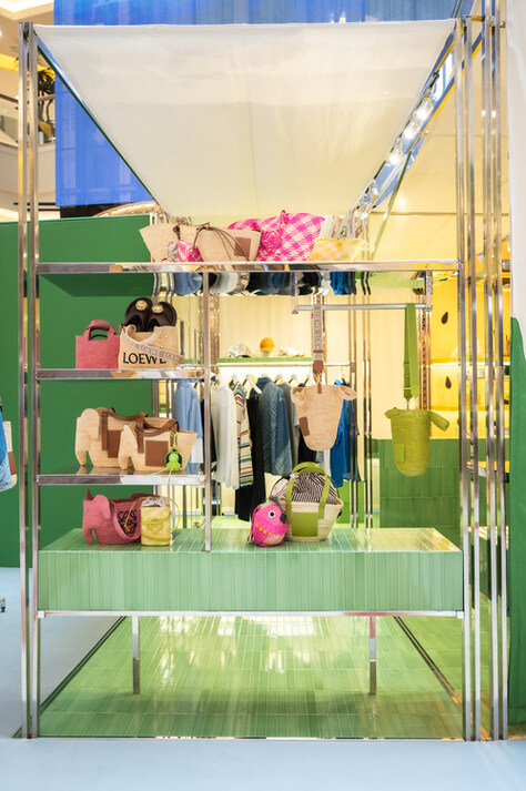 LOEWE Hadirkan Popup dan Koleksi Baru Paula's Ibiza 2024!
