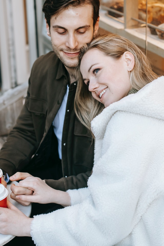 zodiak paling romantis