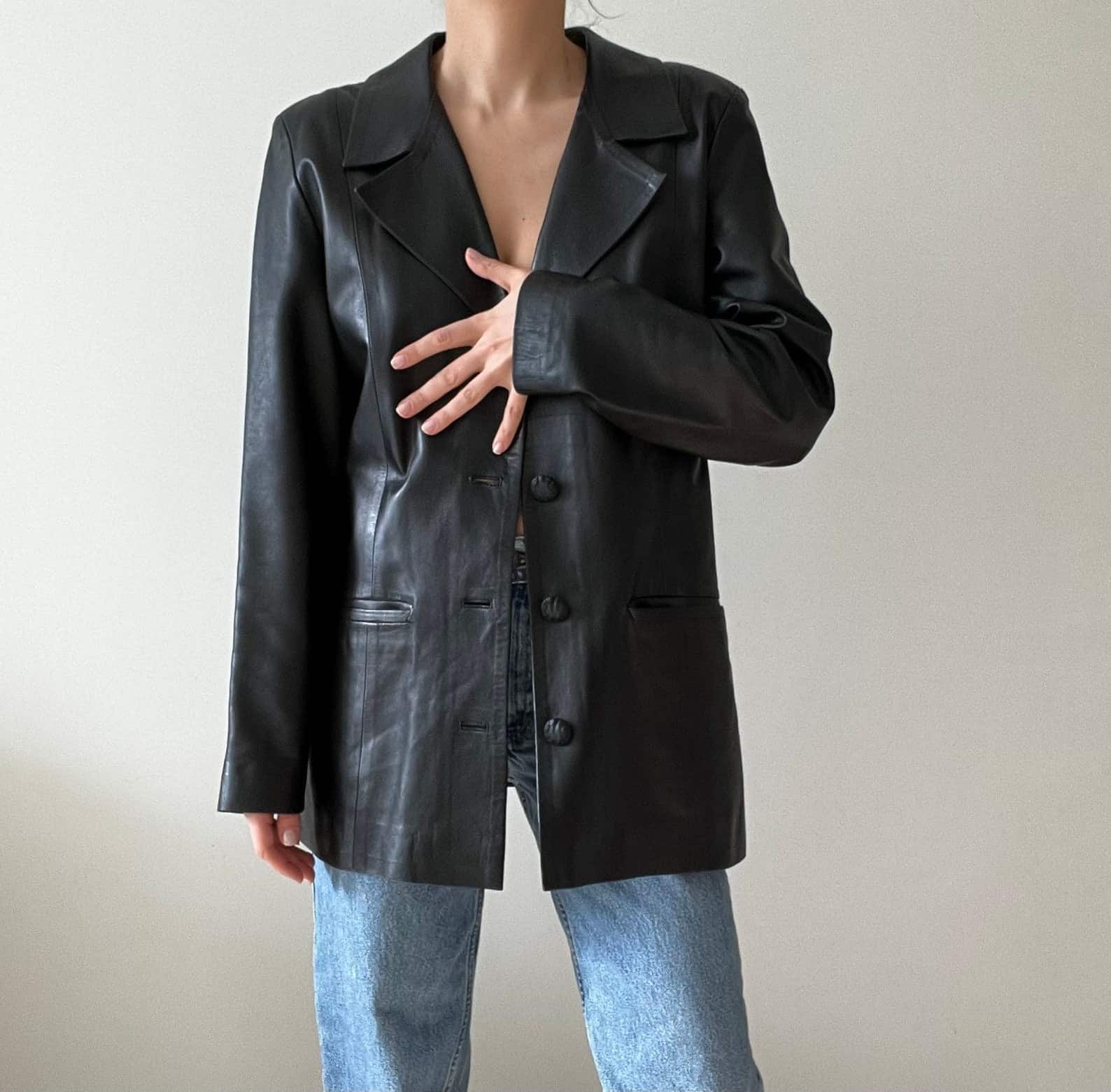 Model blazer wanita