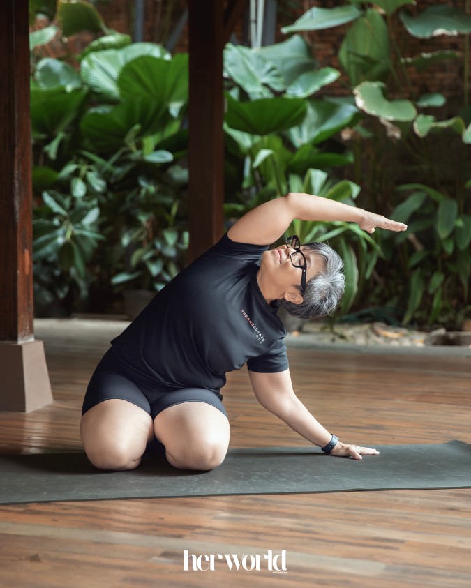 mona jahja, gudang gudang, yoga