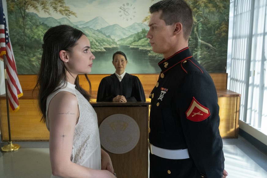 rekomendasi film romance netflix terbaru, purple hearts