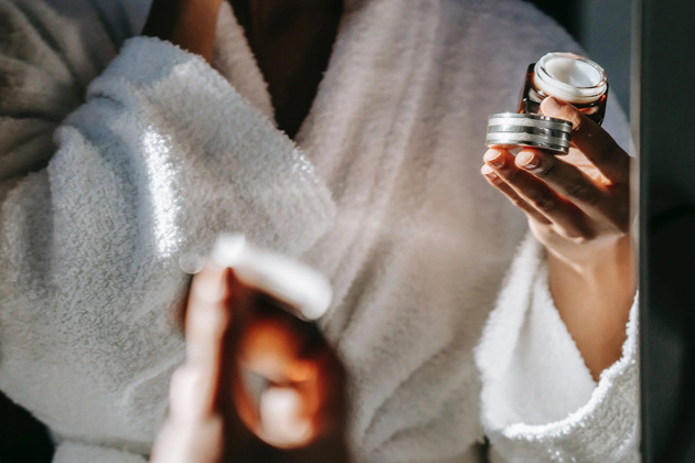 Kenali Urutan Skincare Malam yang Benar