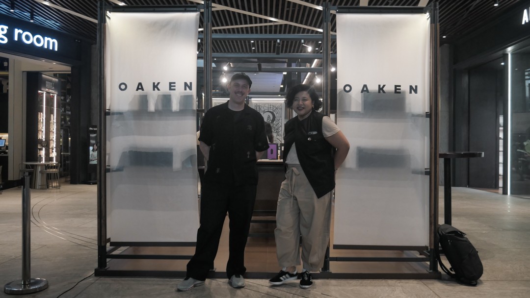 (CEO dan Co-Founder Oaken Lab Cynthia Wirjono bersama suaminya Chris Kerringan. Foto: Dok. Oaken Lab)
