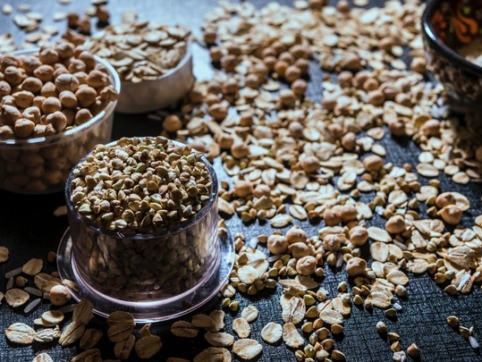 5 Bahan Alami Untuk Menghilangkan Flek Hitam