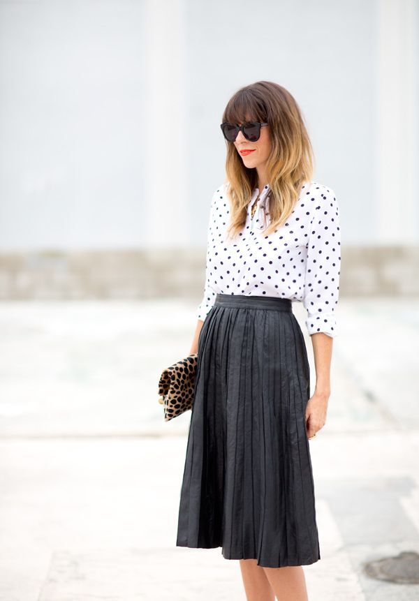 OOTD rok plisket hitam dan kemeja