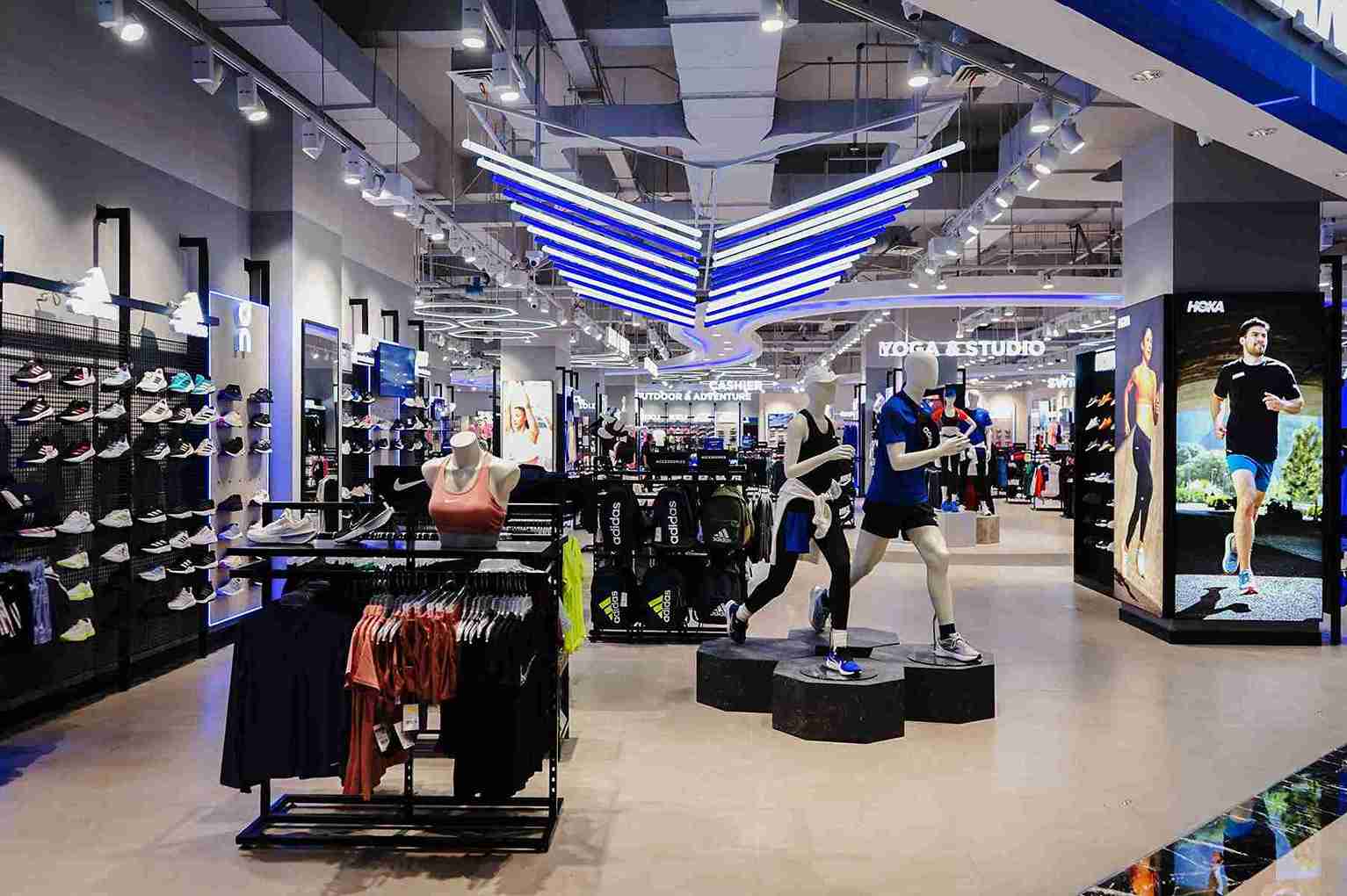 (Mengusung konsep full sport experience, Planet Sports Asia Bintaro Jaya Xchange Mall 2 yang baru diresmikan memberikan pengalaman lebih bagi sports enthusiast dengan menghadirkan berbagai zona kategori olahraga. Foto: Dok. Planet Sports)