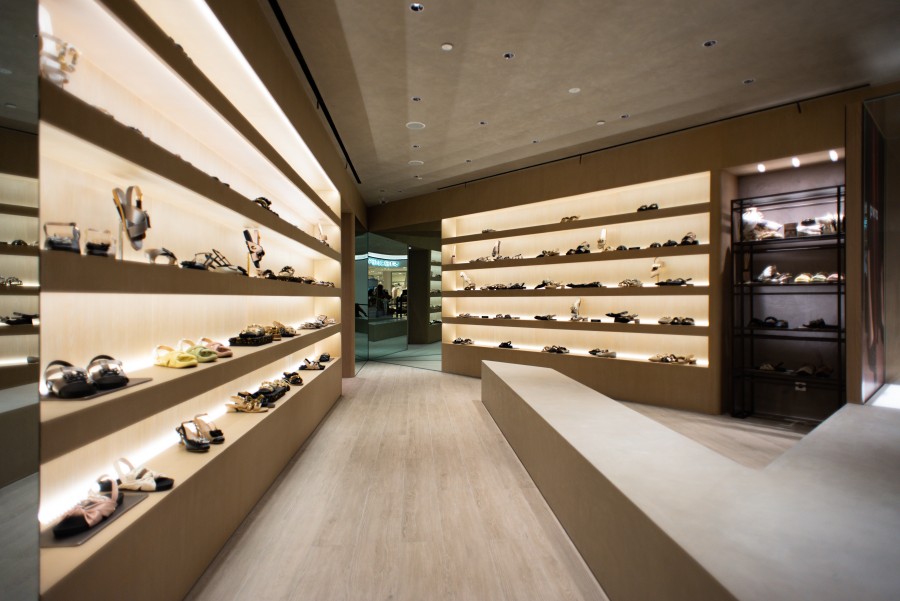 toko sepatu PVRA di senayan city