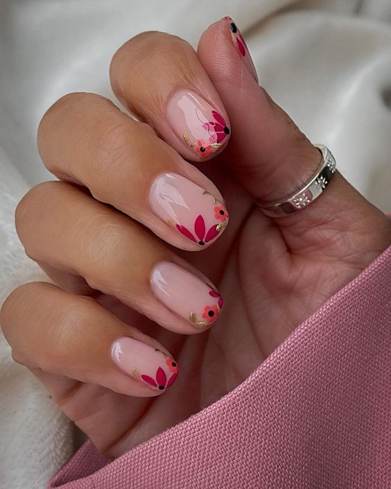 Summer Time! 5 Ide Nail Art Simpel Untuk Kuku Pendek