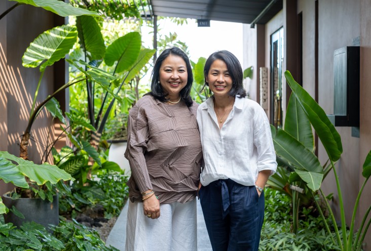 woman now, nyanyi bali, made ariani siswanto, nyoman astari siswanto 