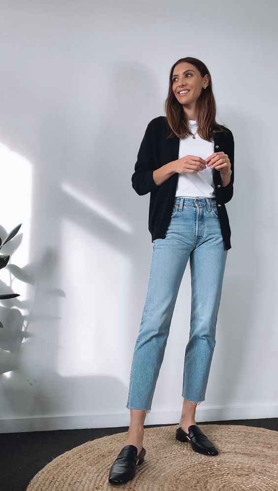 4 Acara Ini Cocok dengan Jeans dan Kaos Putih, Easy to Go!
