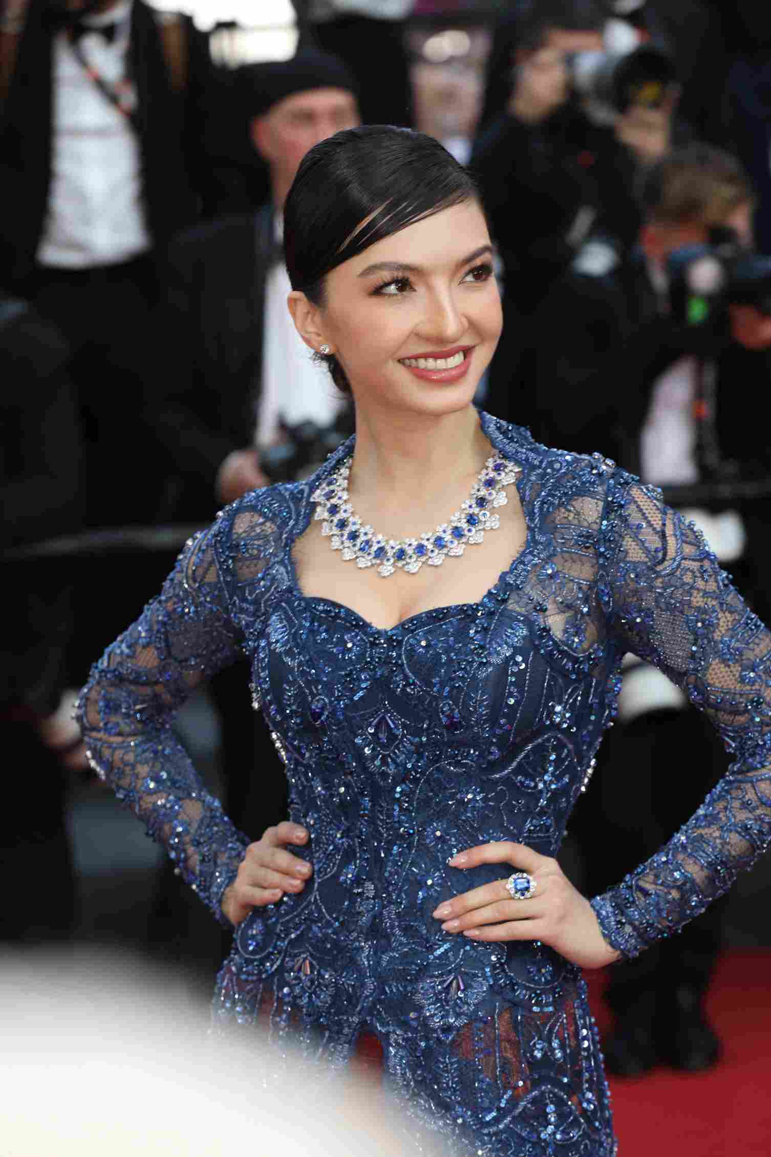 Cannes film festival 2023. Raline Shah. Fesyen raline shah. Kebaya. Cacal Baker. Diaz Patria. Maison Baaz Couture.