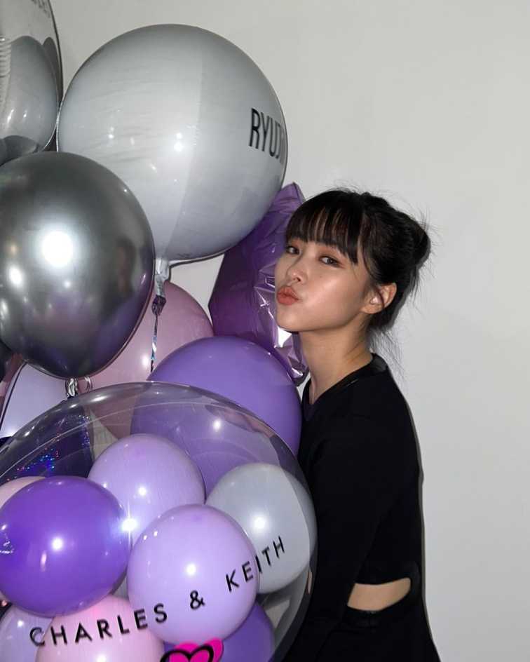Pilihan Model Rambut Top Knot Ala Korea Untuk Inspirasi, Berbagai Pilihan Rambut Model Top Knot Untuk Dijadikan Inspirasi