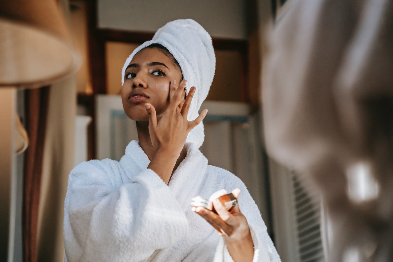 Produk Skincare Wajib Sebelum Berolahraga