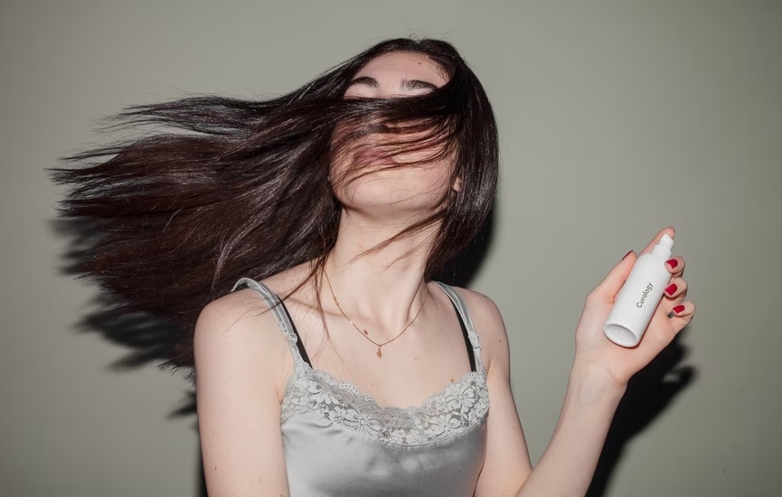 Tips Untuk Mencegah Rambut Mengembang Setelah Keramas