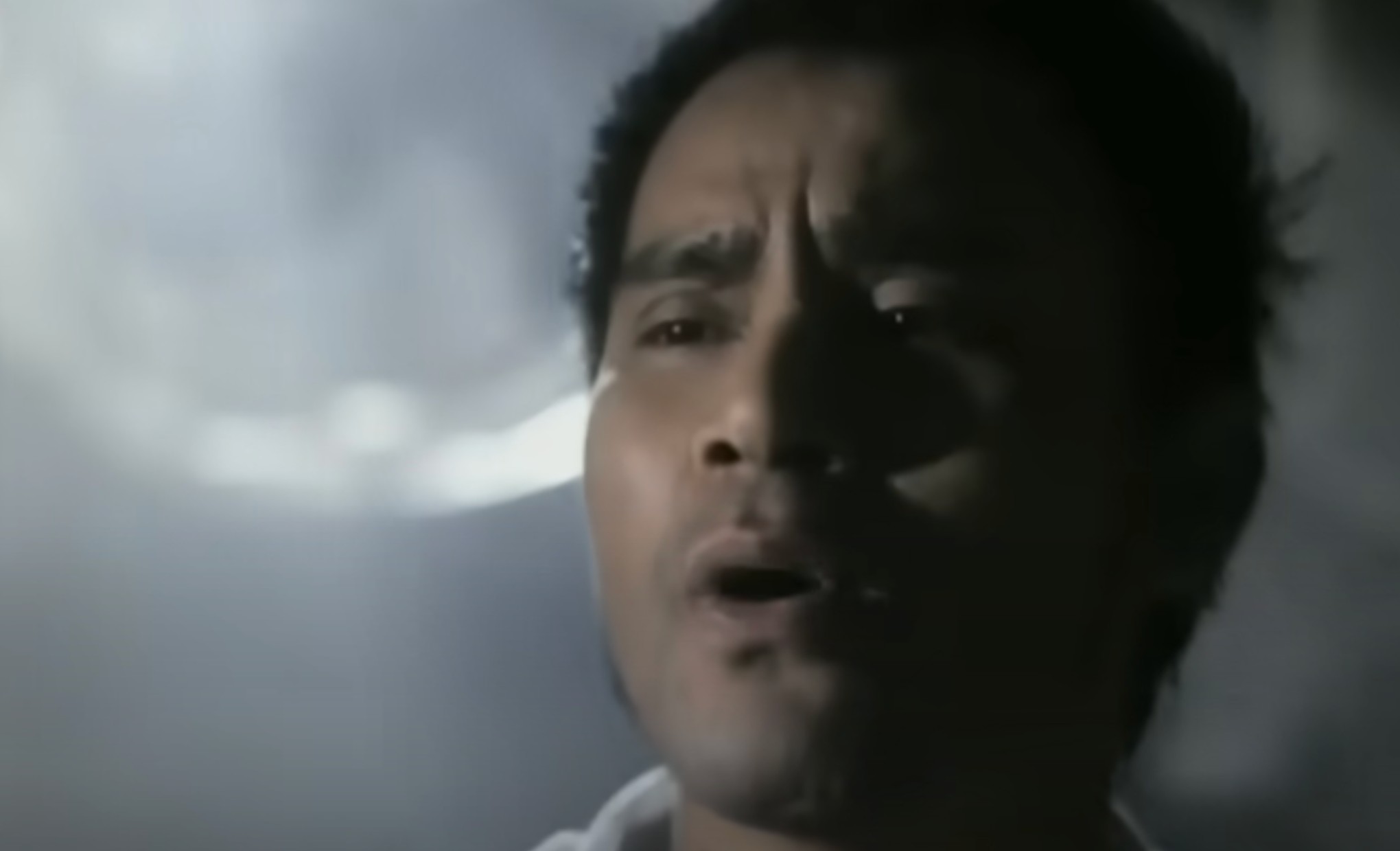 7 Lagu Tentang Mencintai Seseorang Tapi Tidak Bisa Memiliki