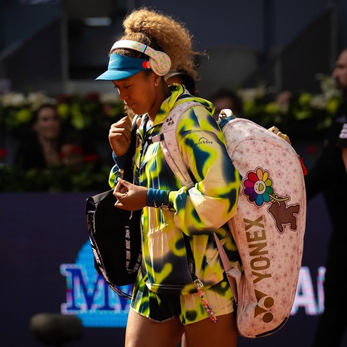 Momen Fashion Tenis Terbaik Naomi Osaka