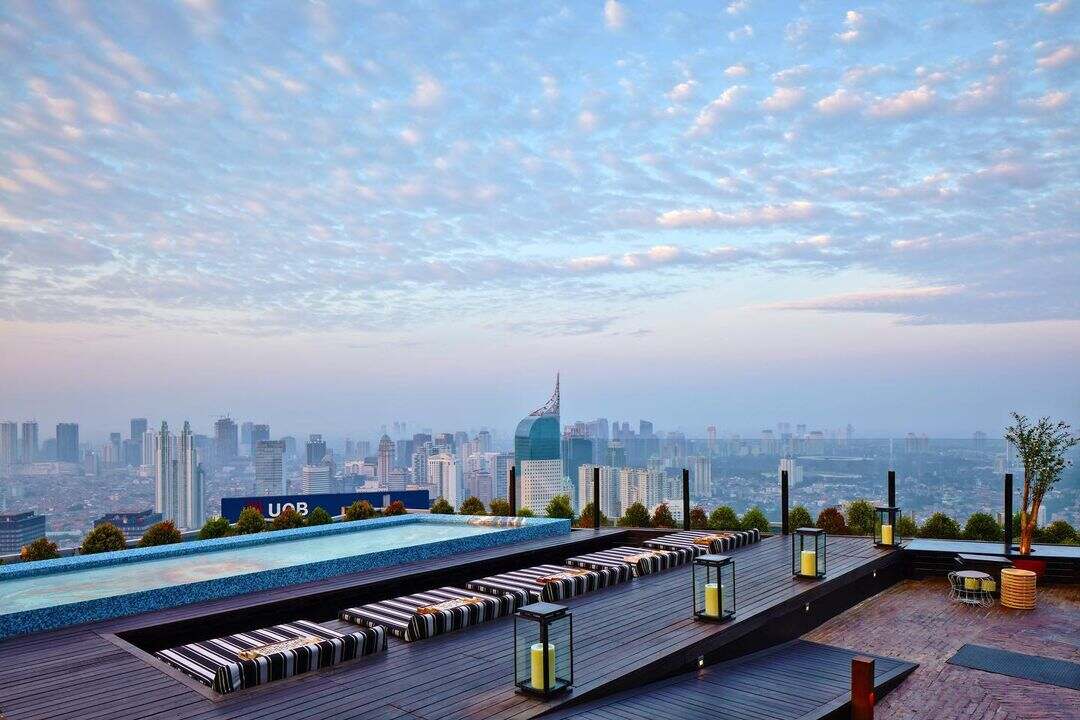 rooftop bar, cafe, club, party, restoran, jakarta, nongkrong, dugem, minum, makan, lounge