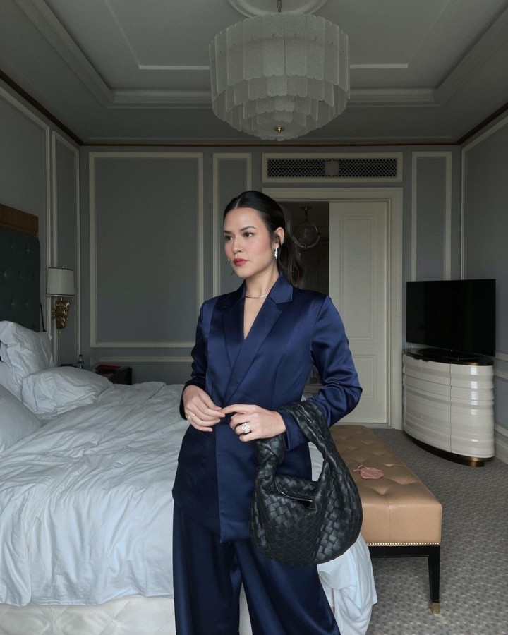 gaya fashion terbaik raisa