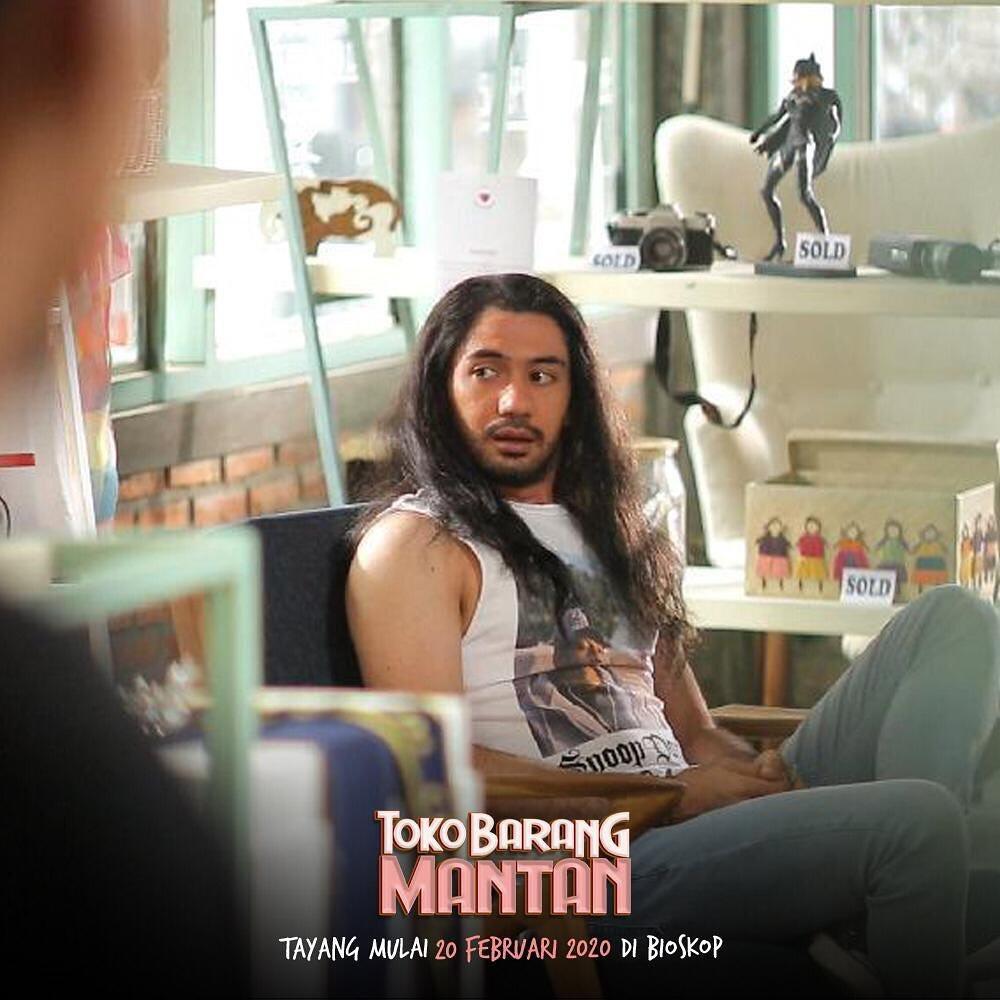 film, movie, komedi, romantis, komedi romantis, ernest prakasa, raditya dika, reza rahadian, rekomendasi, nonton