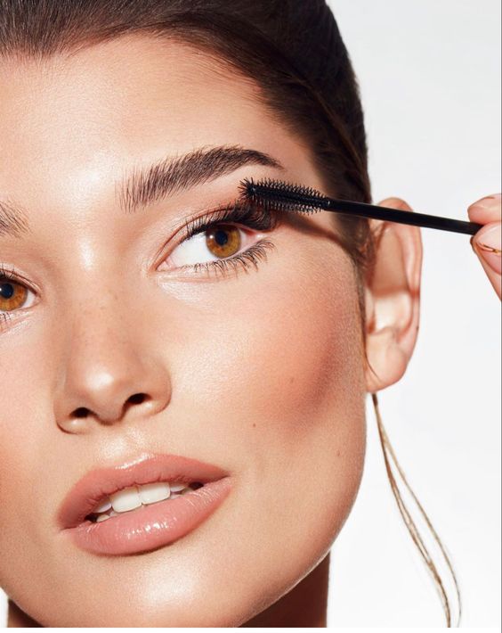 Area Wajah Yang Wajib Di Touch up Ketika Menggunakan Makeup