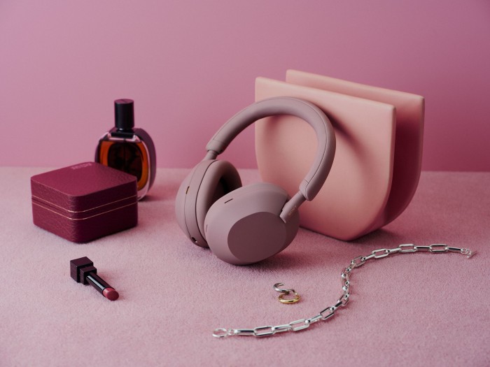 Rekomendasi Wireless Headphone Terbaik dengan Desain Stylish