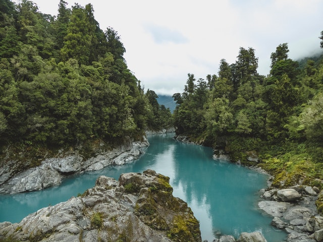 negara paling aman bagi wanita untuk solo travelling