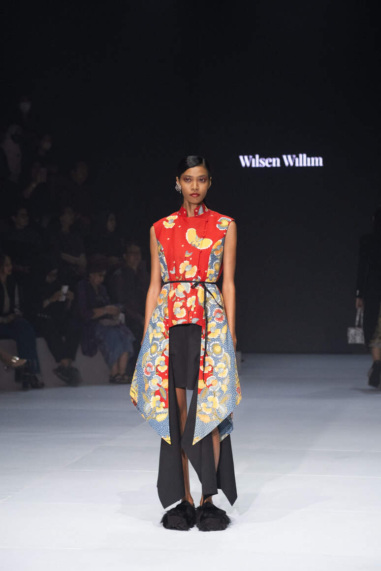 Wilsen Willim x Batik Keris Sajikan Koleksi Batik Memukau!
