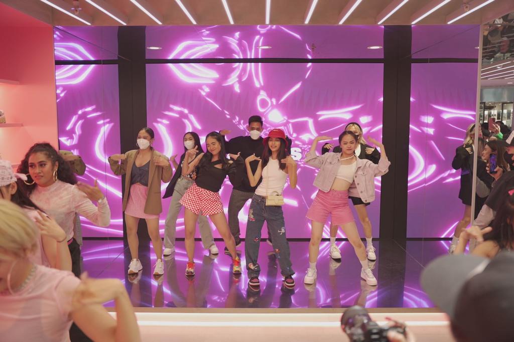 Atmos Pink Indonesia