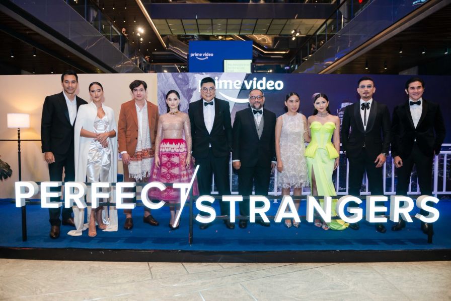 Semua pemain dan creator dari film Perfect Stranger