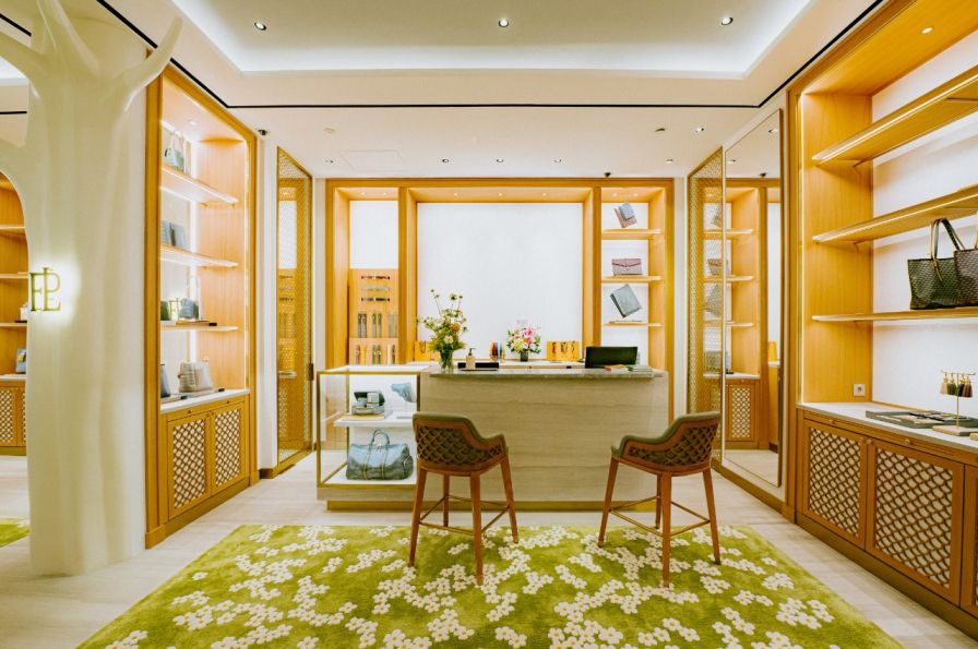 Store pertama Faure Le Page di Plaza Indonesia