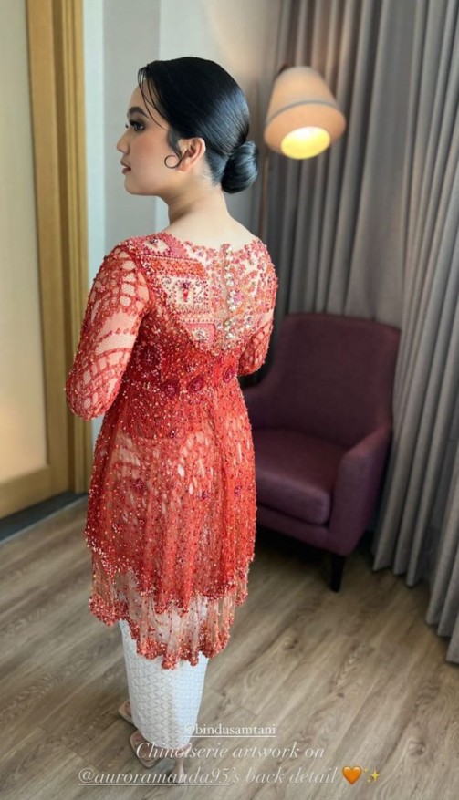 Kebaya lamaran Rachel Amanda