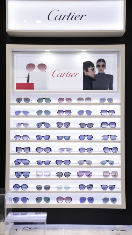 Cartier membawakan koleksi yang minimalis dan elegan