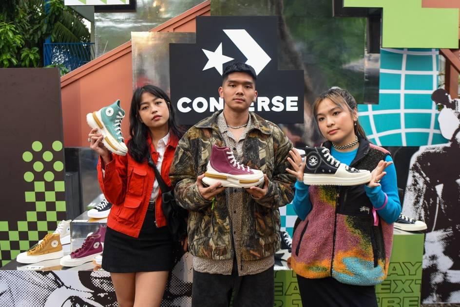 Convers mengeluarkan koleksi terbaru yang nyaman dan cocok untuk semua jenis kegiatan anak muda