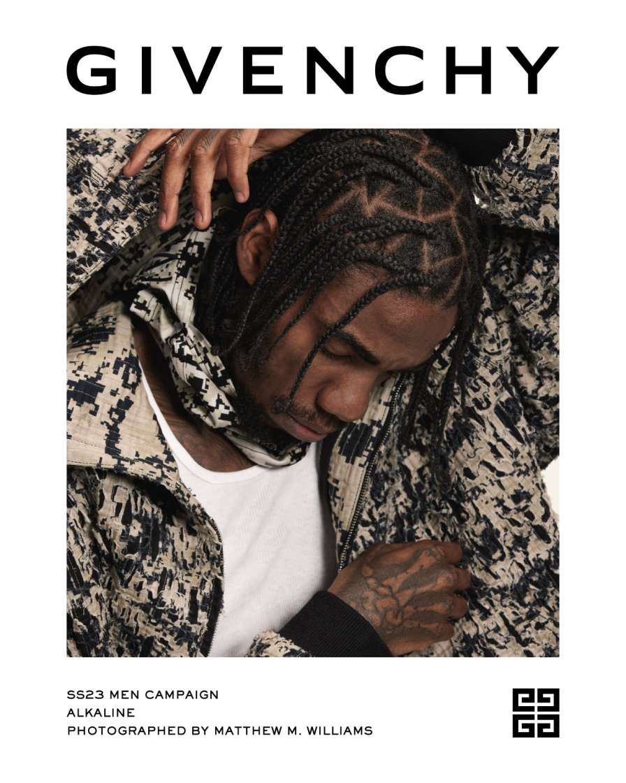 Givenchy dan Alkaline yang memiliki model yang serupa