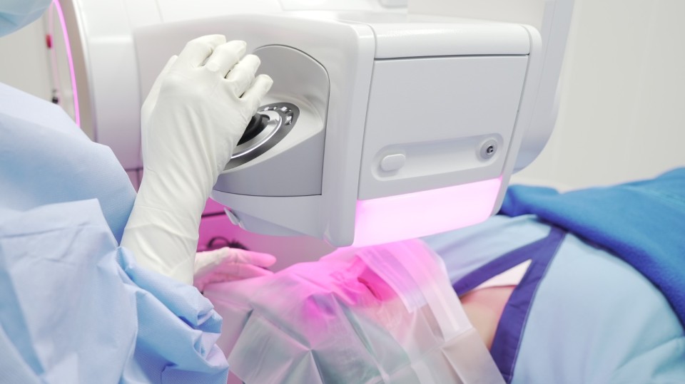 Mayapada Eye Centre, lasik mata, mata, laser vision correction, SMILE Pro Hyperopic, laser femtosecond, kesehatan mata