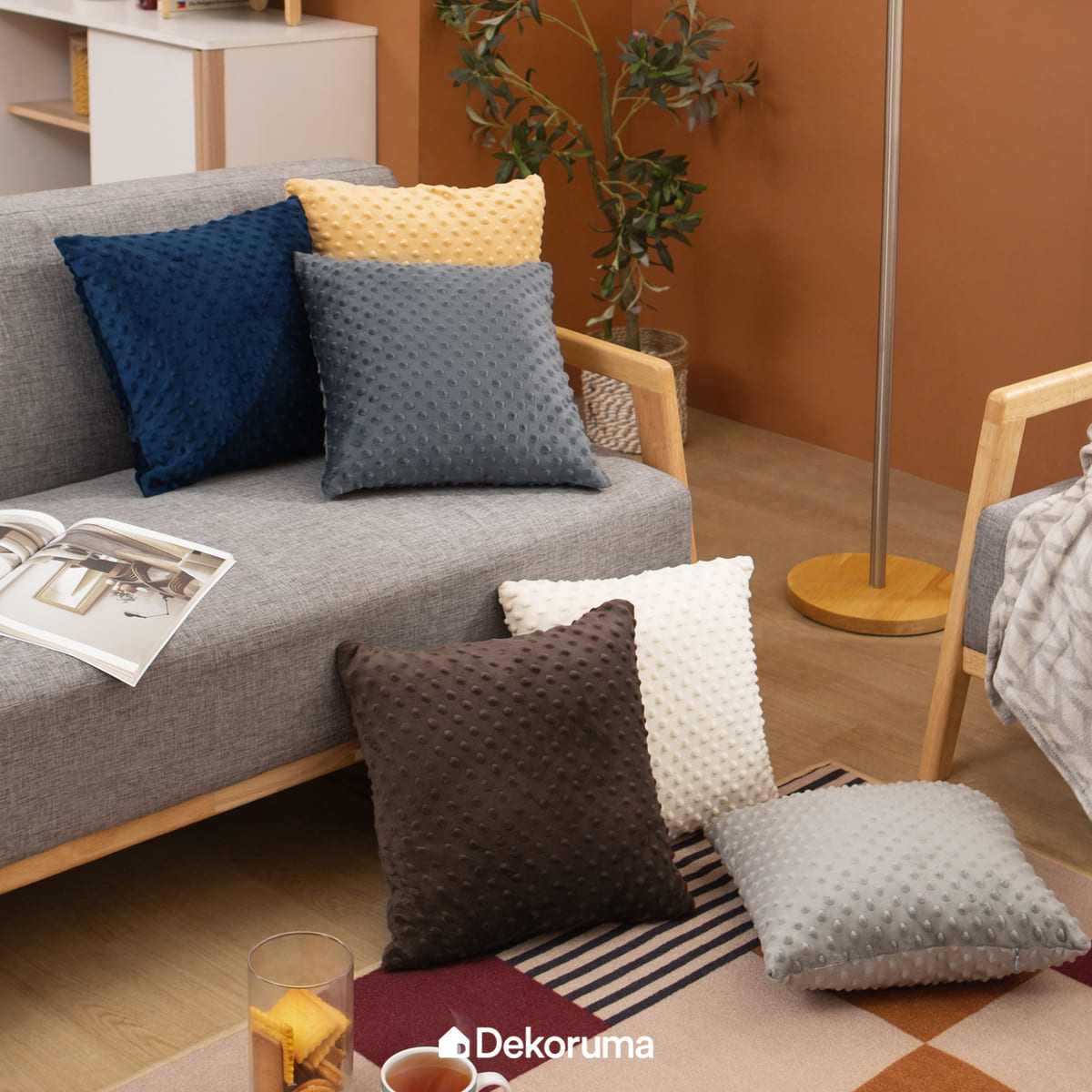 YARA Cushion. DURO Cushion. Dekoruma. Dekoruma Ramadan Collection.