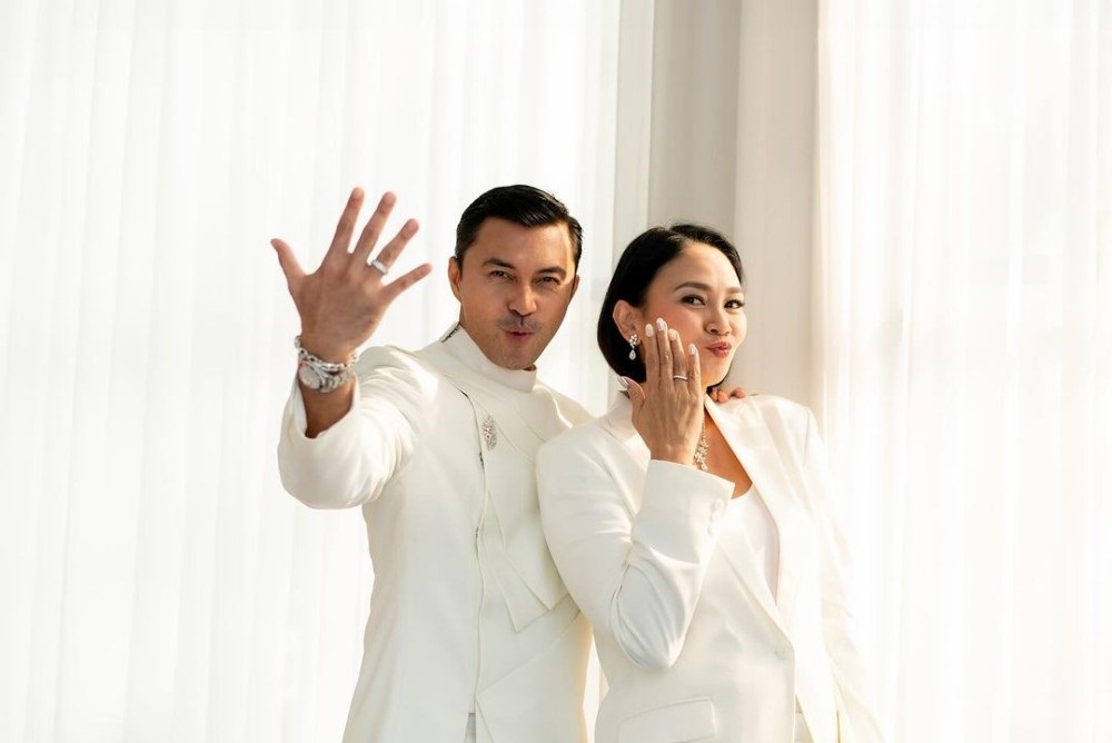 4 Gaya Pasangan Selebriti Pakai Frank & co. di Hari Spesial